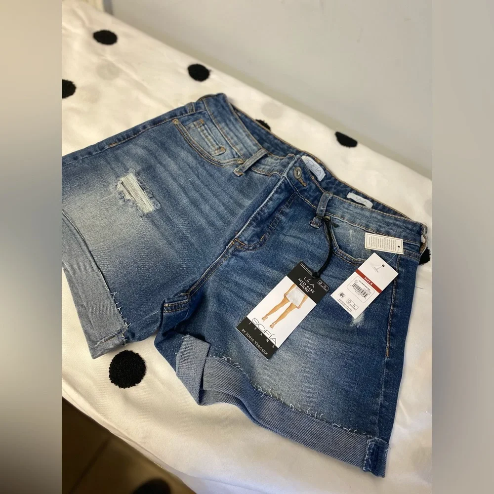 Mid Rise Shorts - Picture 3 of 5